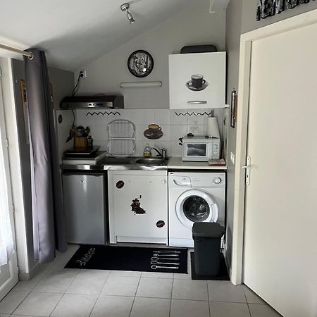 Le Velo Rouge Apartment La Douze ภายนอก รูปภาพ